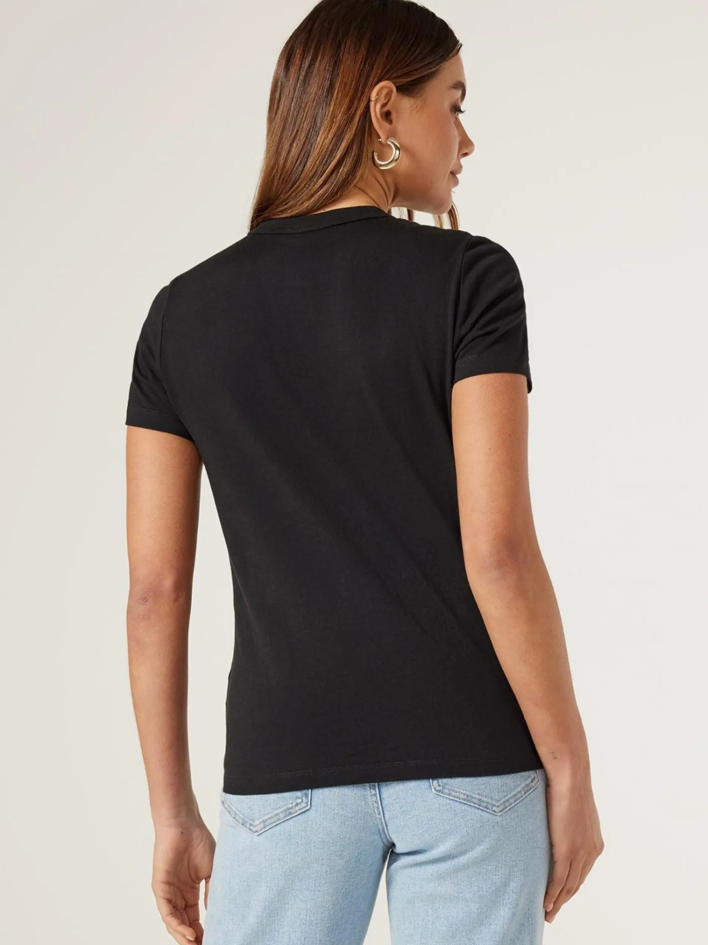 Women Jeanswest Classic Crew Neck Tee