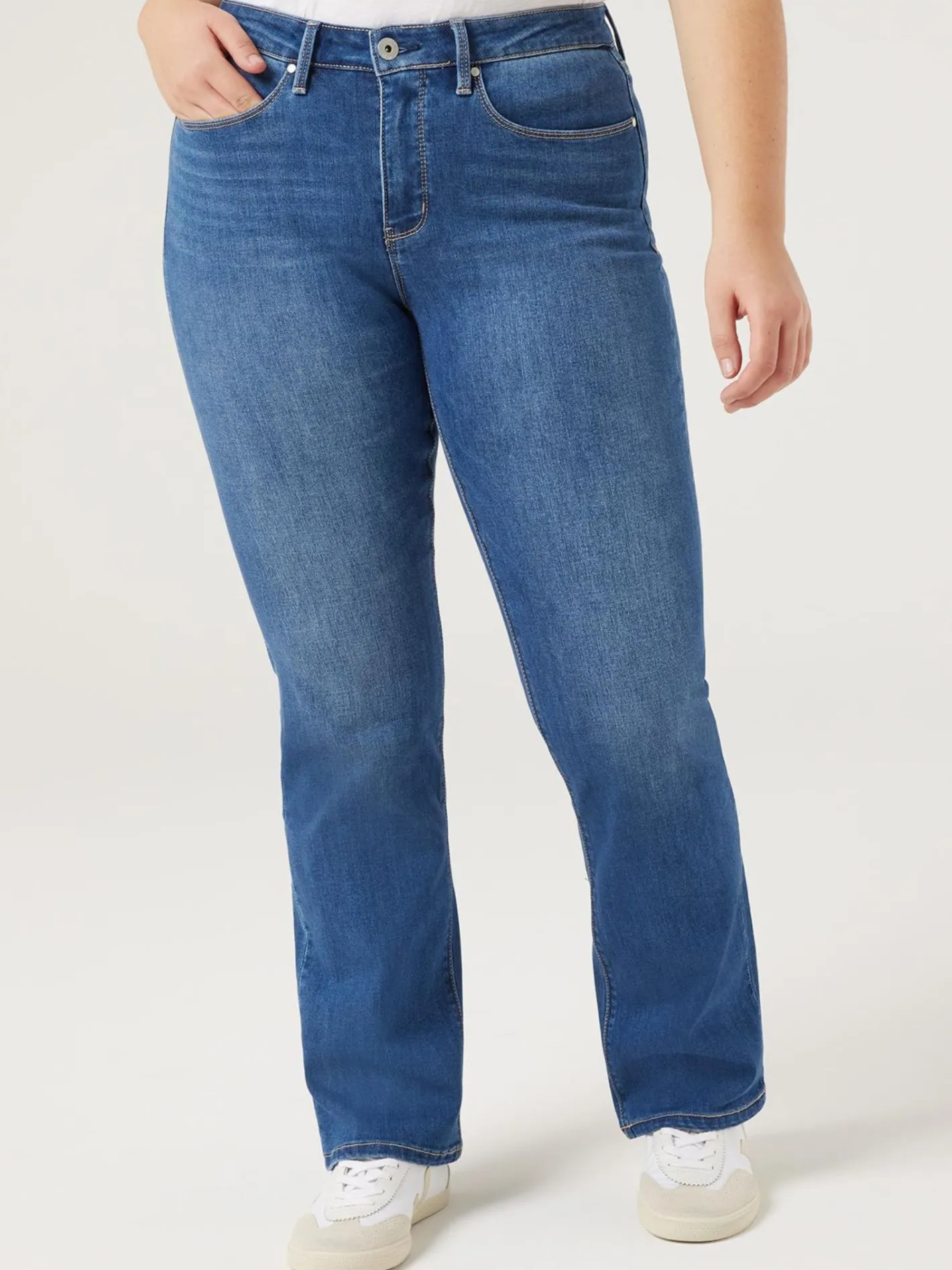 Women Jeanswest Curve Bootcut Jeans