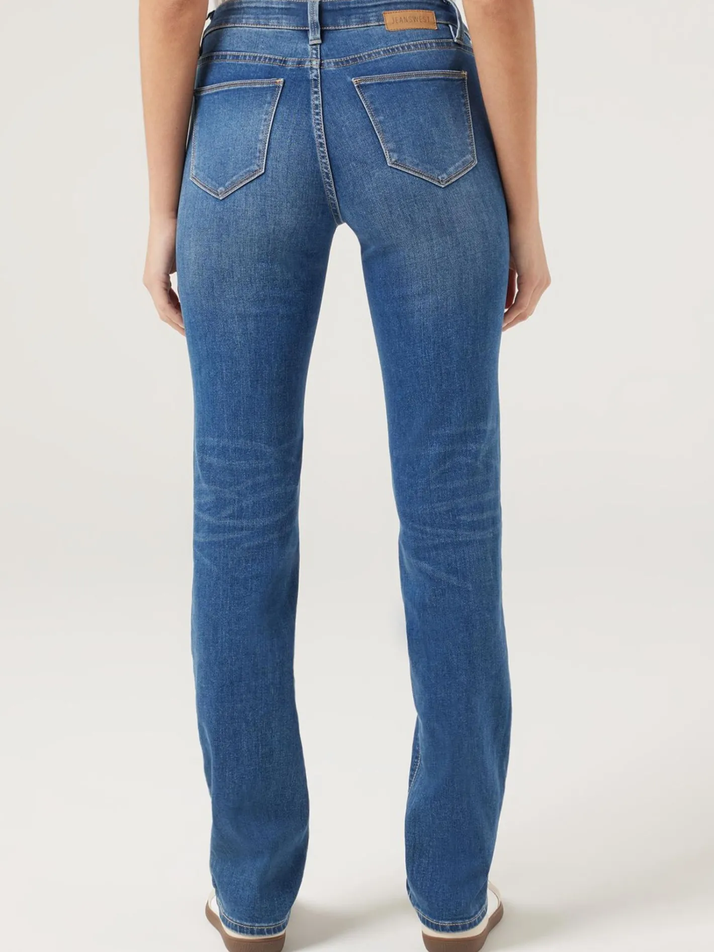 Women Jeanswest Slim Straight Jeans