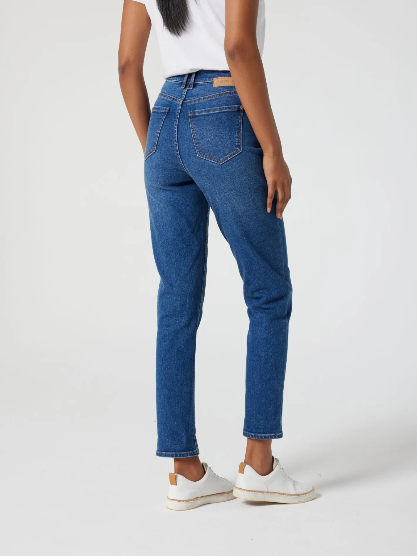 Women Jeanswest Tapered Jeans